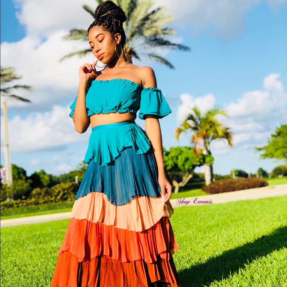 Two piece skirt set - Picture 1 of 6